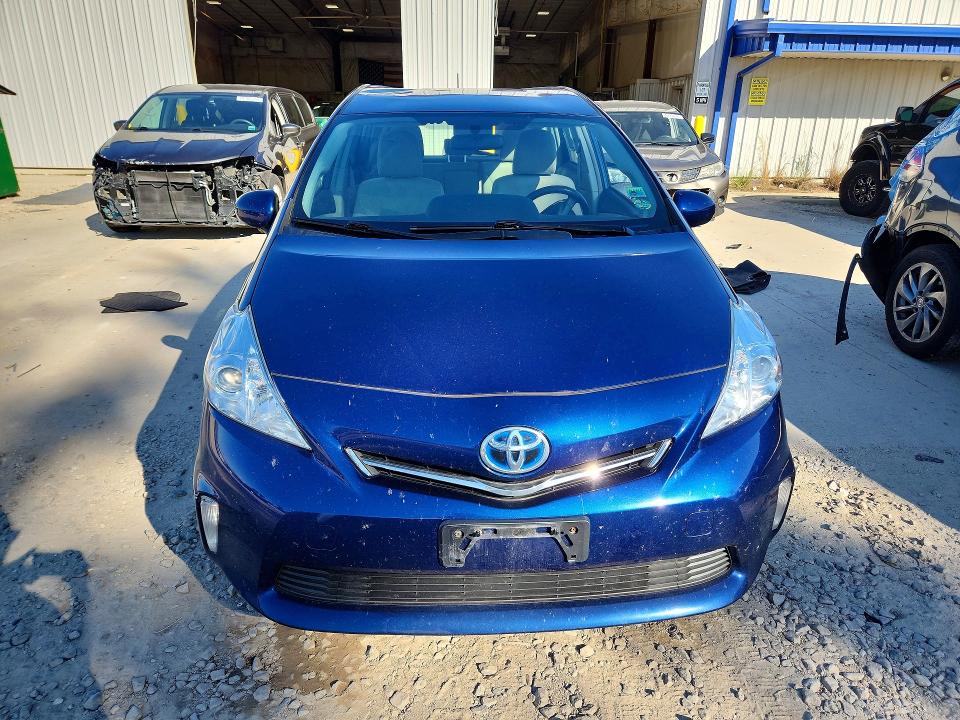 2014 Toyota Prius V მანქანა იყიდება აუქციონზე, vin: JTDZN3EU3EJ001103, აუქციონის ნომერი: 70041016