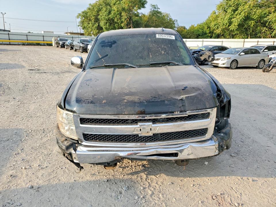 69642266 :رقم المزاد ، 3GCPCSE04BG207676 vin ، 2011 Chevrolet Silverado مزاد بيع