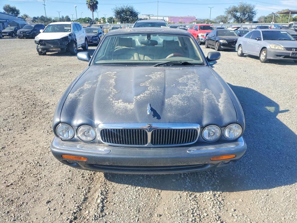 2001 Jaguar Xj8 მანქანა იყიდება აუქციონზე, vin: SAJDA14C71LF28390, აუქციონის ნომერი: 66850246