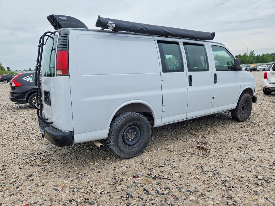 68095126 :رقم المزاد ، 1GCGG25R9X1142235 vin ، 1999 Chevrolet Express 2500 مزاد بيع