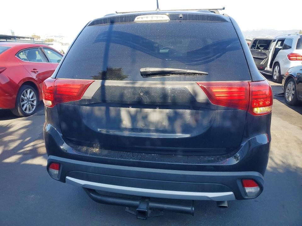 Продаж на аукціоні авто 2016 Mitsubishi Outlander, vin: JA4AZ3A31GZ035764, номер лоту: 69390996
