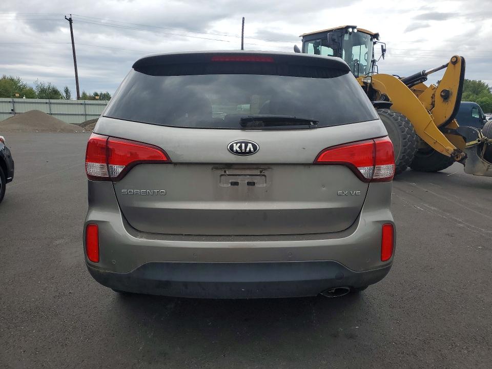 Auction sale of the 2015 Kia Sorento, vin: 5XYKUDA72FG628340, lot number: 67711616