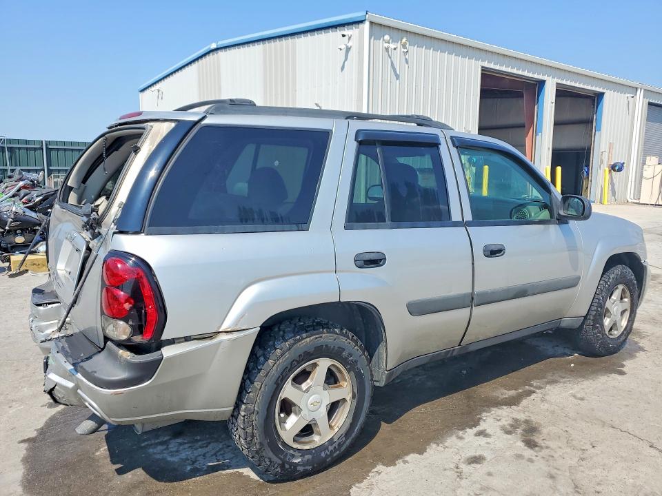 67865746 :رقم المزاد ، 1GNDS13S152141855 vin ، 2005 Chevrolet Trailblazer مزاد بيع
