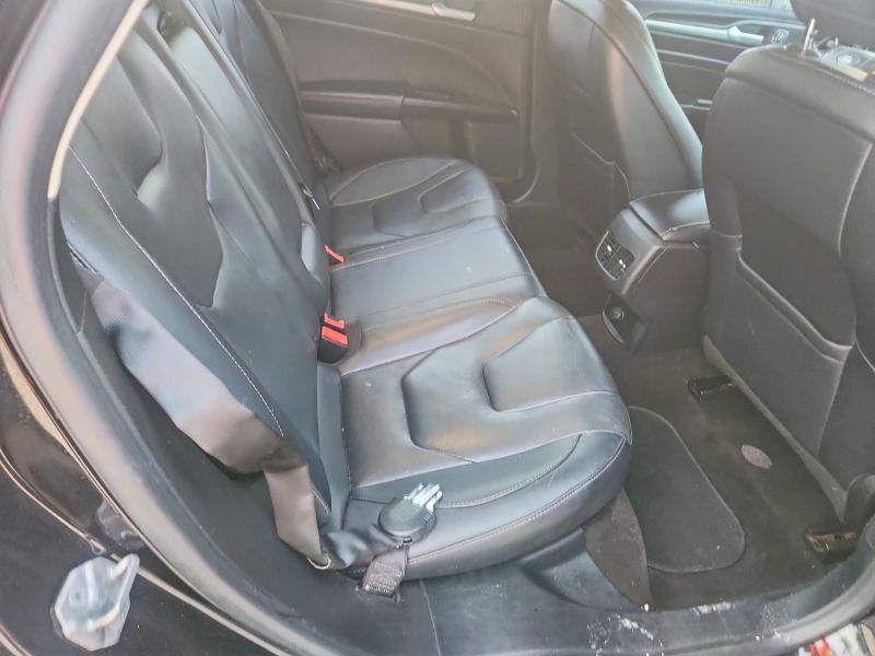 68075386 :رقم المزاد ، 3FA6P0RU6KR110653 vin ، 2019 Ford Fusion مزاد بيع
