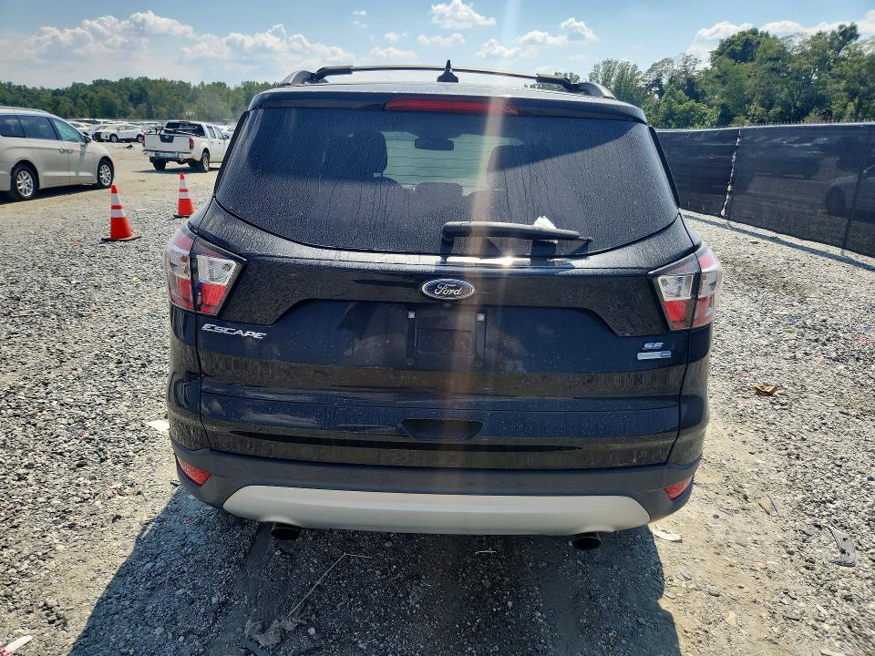 67334756 :رقم المزاد ، 1FMCU9GDXJUD46206 vin ، 2018 Ford Escape مزاد بيع