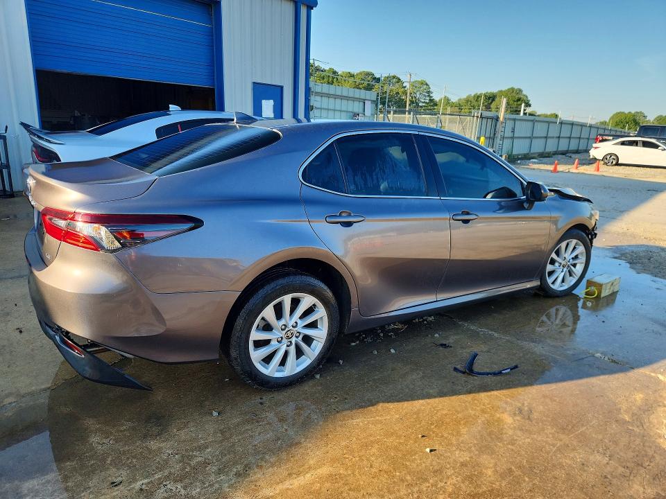 2024 Toyota Camry მანქანა იყიდება აუქციონზე, vin: 4T1C11AK8RU220455, აუქციონის ნომერი: 66198646