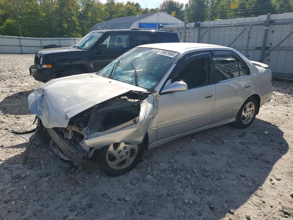 69629566 :رقم المزاد ، 2T1BR12E91C502400 vin ، 2001 Toyota Corolla مزاد بيع