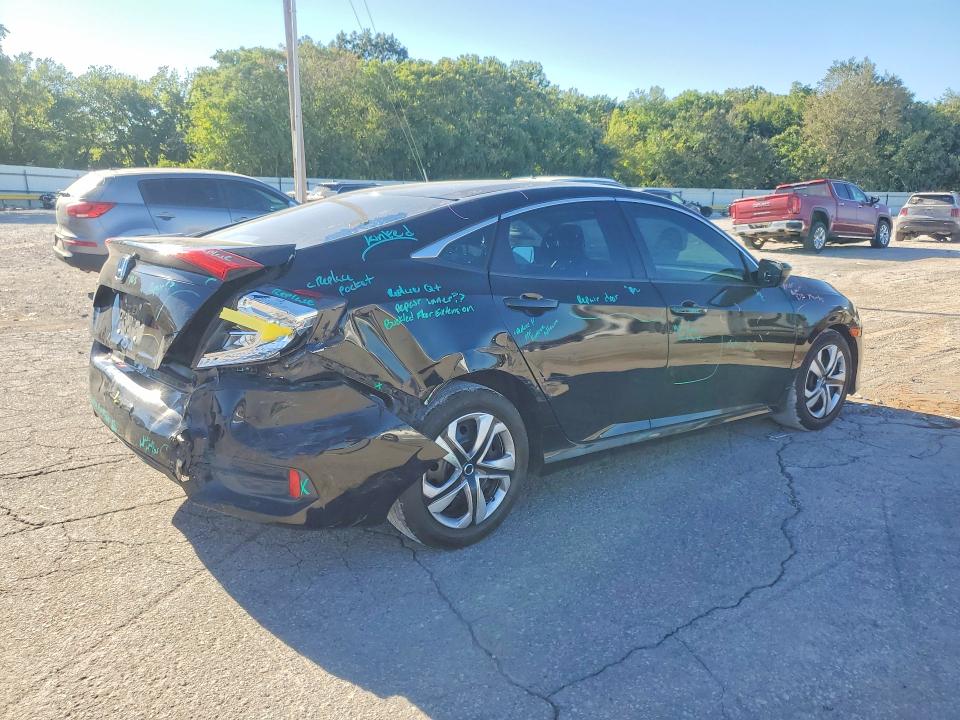 67215656 :رقم المزاد ، 19XFC2F51GE007119 vin ، 2016 Honda Civic مزاد بيع