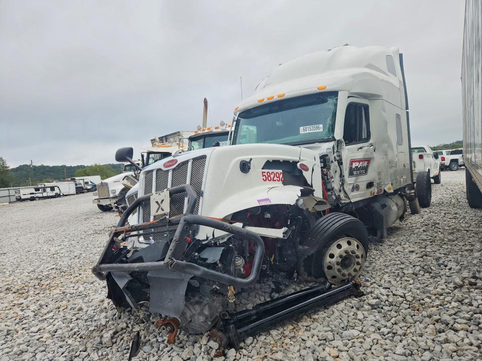 Продажа на аукционе авто 2026 Peterbilt 579, vin: 1XPBD49X4TD809565, номер лота: 68153596