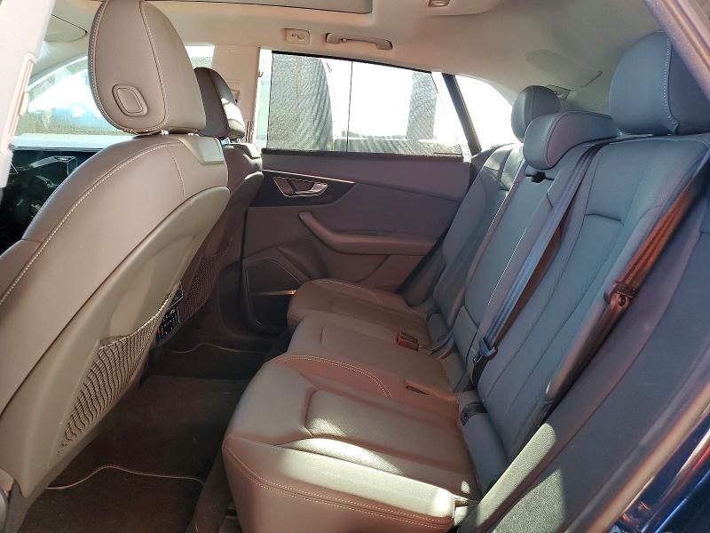 68811806 :رقم المزاد ، WA1CVAF19MD036184 vin ، 2021 Audi Q8 مزاد بيع