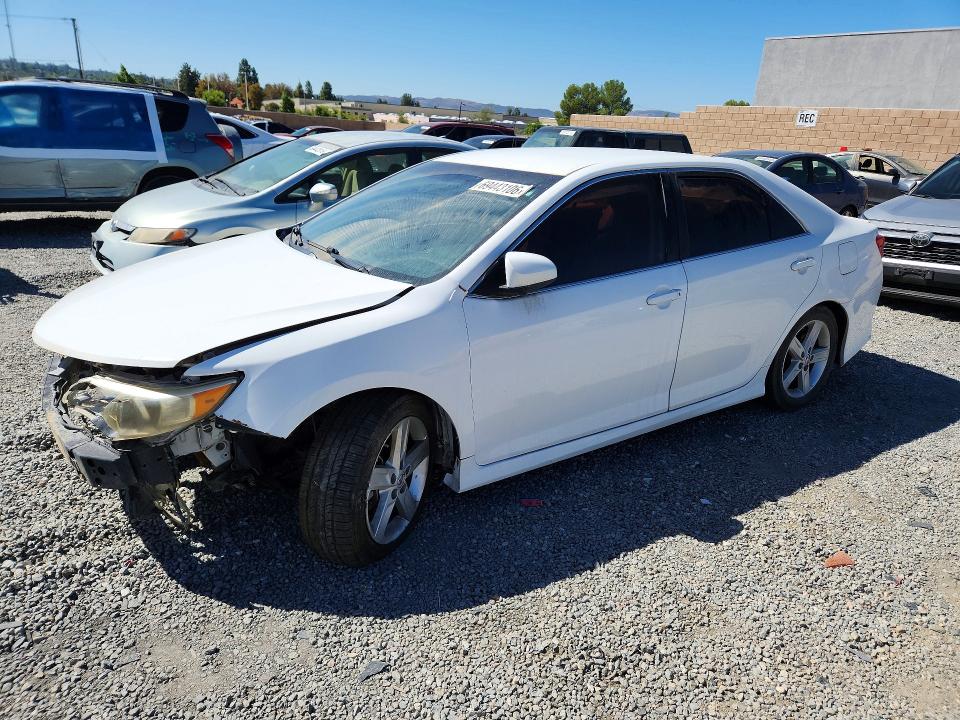 Aukcja sprzedaży 2014 Toyota Camry, vin: 4T1BF1FK0EU425221, numer aukcji: 69443106