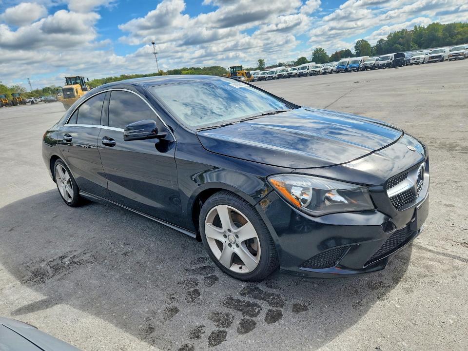 70968186 :رقم المزاد ، WDDSJ4GB1GN348901 vin ، 2016 Mercedes-benz Cla مزاد بيع