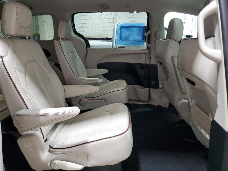 70737306 :رقم المزاد ، 2C4RC1GG6JR247456 vin ، 2018 Chrysler Pacifica مزاد بيع