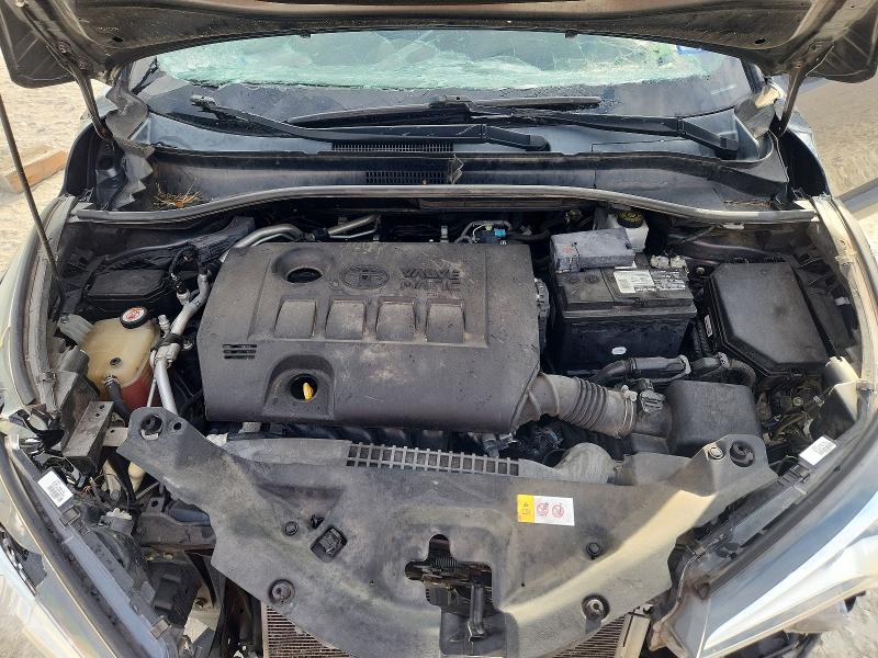 68040736 :رقم المزاد ، NMTKHMBX5JR058024 vin ، 2018 Toyota C-hr مزاد بيع