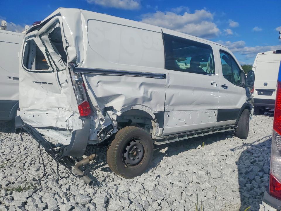 69044806 :رقم المزاد ، 1FTBR1Y82TKA63477 vin ، 2026 Ford Transit 250 مزاد بيع