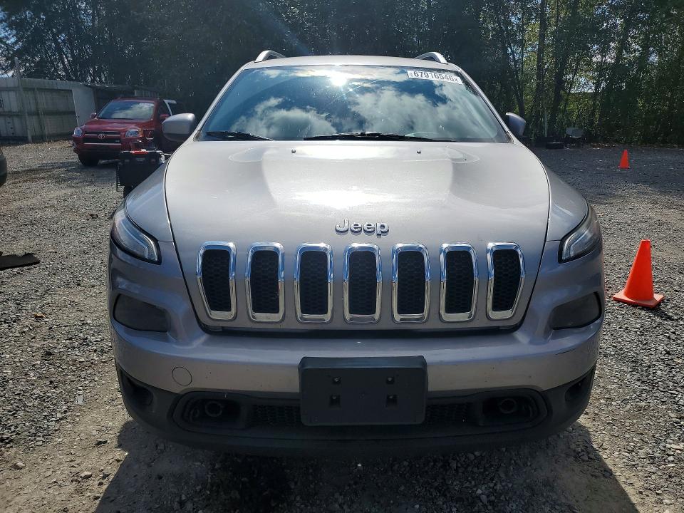 67916546 :رقم المزاد ، 1C4PJMCS2EW223340 vin ، 2014 Jeep Cherokee مزاد بيع