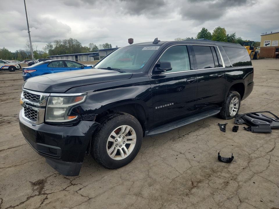 Продаж на аукціоні авто 2018 Chevrolet Suburban, vin: 1GNSCHKCXJR376120, номер лоту: 71059136