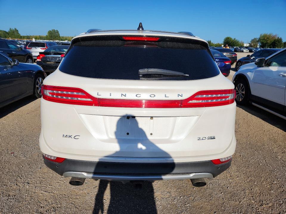 67981516 :رقم المزاد ، 5LMCJ2A94FUJ41988 vin ، 2015 Lincoln Mkc مزاد بيع