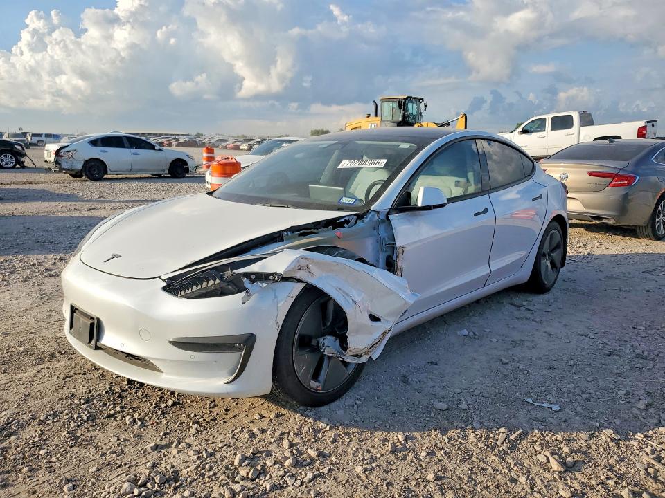 Продажа на аукционе авто 2022 Tesla Model 3, vin: 5YJ3E1EB8NF193277, номер лота: 70288966