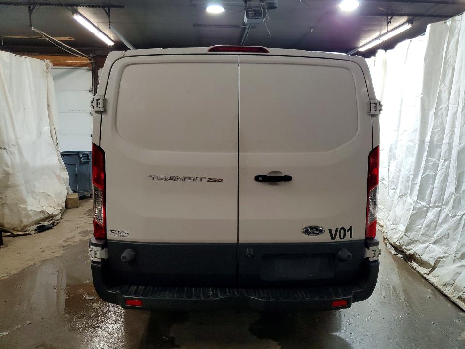 Aukcja sprzedaży 2018 Ford Transit, vin: 1FTYR2YM7JKA09604, numer aukcji: 69363296