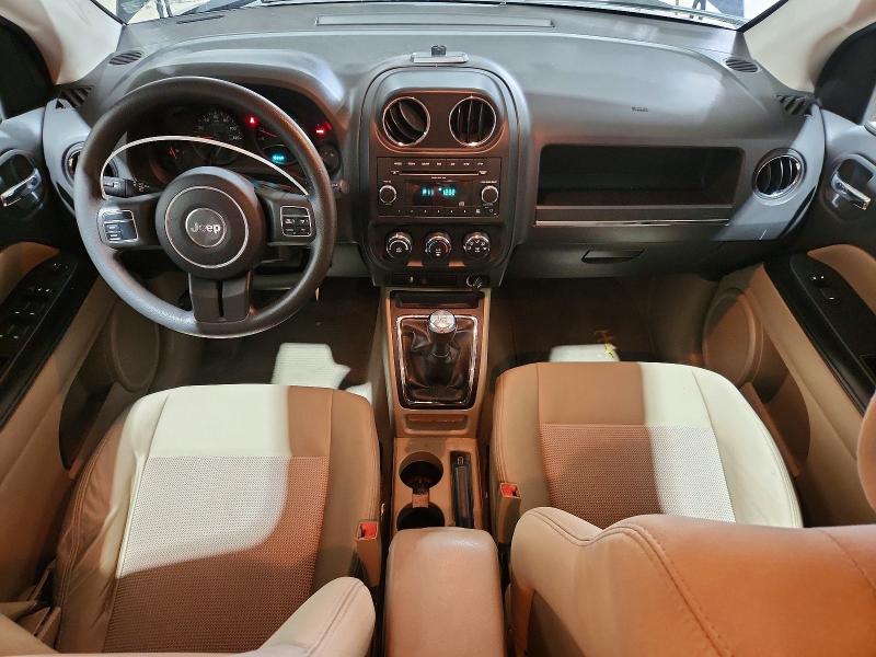 68915076 :رقم المزاد ، 1J4NT1FA0BD193131 vin ، 2011 Jeep Compass مزاد بيع