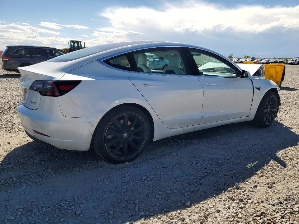 Продажа на аукционе авто 2018 Tesla Model 3, vin: 5YJ3E1EB7JF134716, номер лота: 69795986