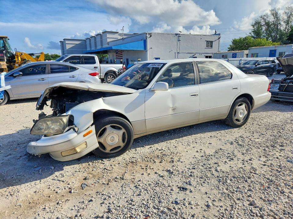 1999 Lexus Ls მანქანა იყიდება აუქციონზე, vin: JT8BH28FXX0166590, აუქციონის ნომერი: 69064166