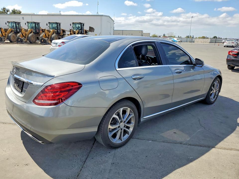 69403396 :رقم المزاد ، 55SWF4JB6GU112957 vin ، 2016 Mercedes-benz C مزاد بيع