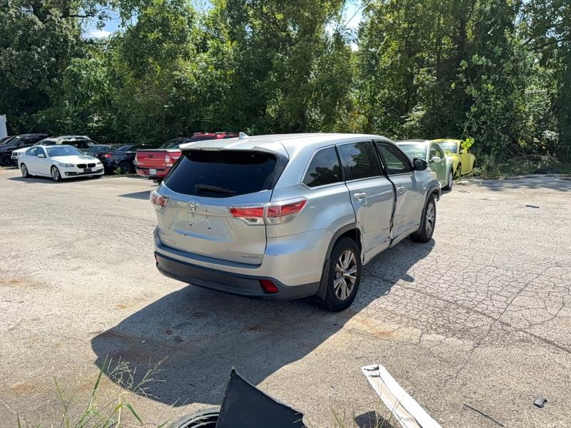 Продаж на аукціоні авто 2016 Toyota Highlander, vin: 5TDBKRFH4GS255097, номер лоту: 69370426
