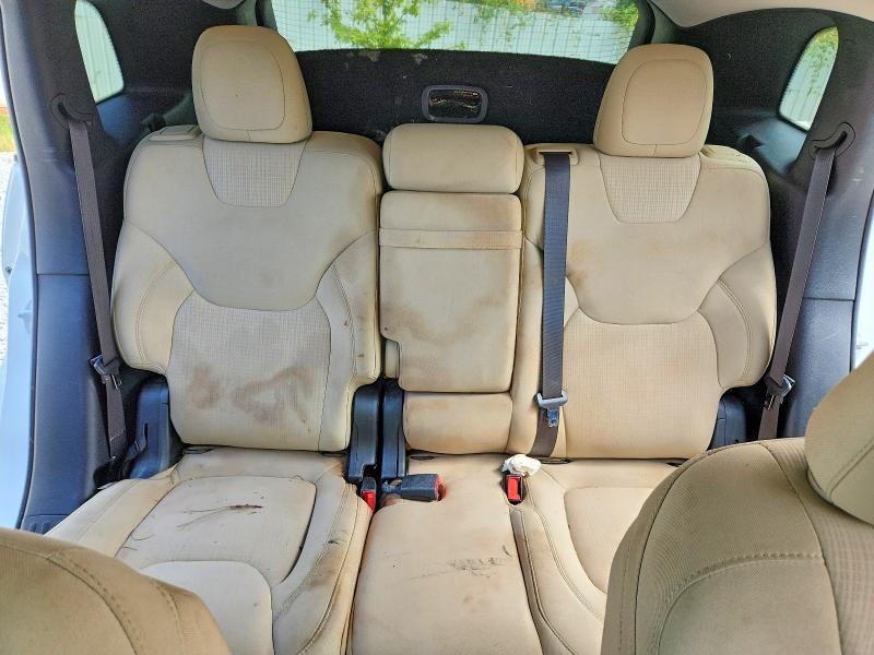 69678136 :رقم المزاد ، 1C4PJLCS2FW690012 vin ، 2015 Jeep Cherokee مزاد بيع