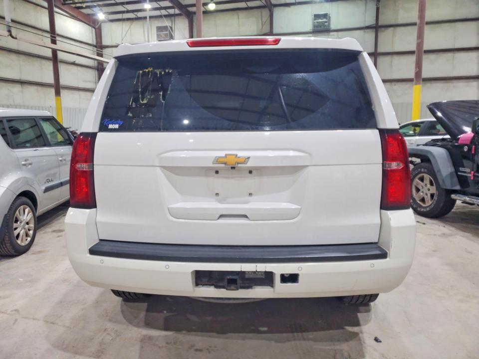 67339136 :رقم المزاد ، 1GNSCBKC2FR608617 vin ، 2015 Chevrolet Tahoe مزاد بيع