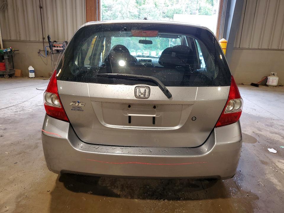 Auction sale of the 2008 Honda Fit, vin: JHMGD384X8S066386, lot number: 70191336