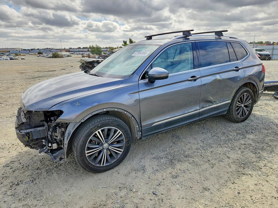 67564996 :رقم المزاد ، 3VV2B7AX3JM002820 vin ، 2018 Volkswagen Tiguan مزاد بيع