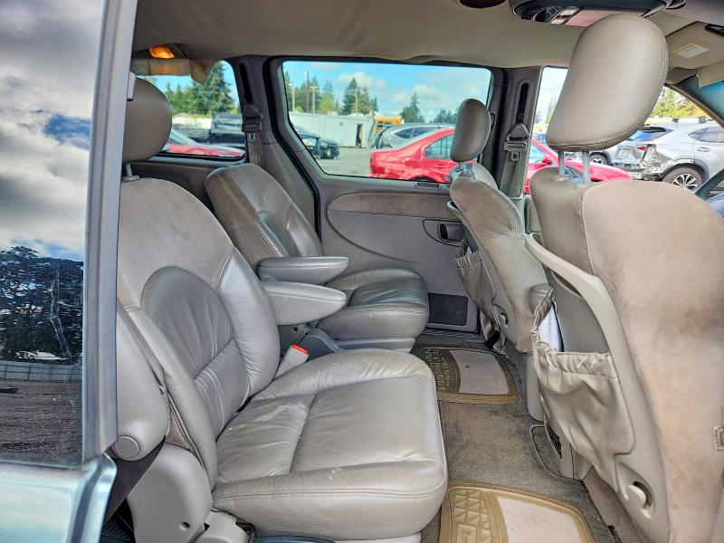 69947486 :رقم المزاد ، 2C8GP64L11R407249 vin ، 2001 Chrysler Town & Country مزاد بيع