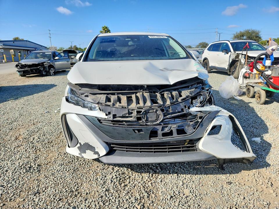 Продаж на аукціоні авто 2021 Toyota Prius Prime, vin: JTDKAMFP1M3181826, номер лоту: 69716016