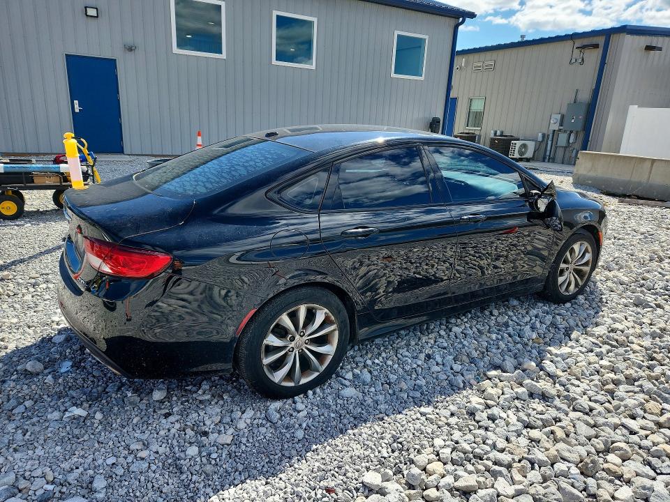 68999266 :رقم المزاد ، 1C3CCCBB2FN757132 vin ، 2015 Chrysler 200 مزاد بيع