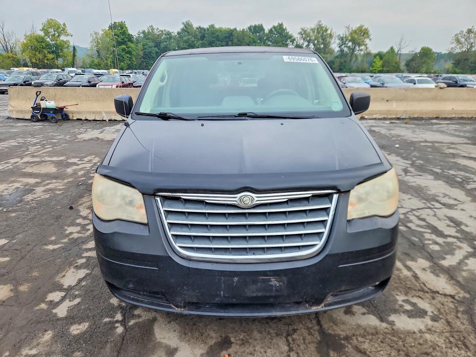 2010 Chrysler Town & Country მანქანა იყიდება აუქციონზე, vin: 2A4RR4DE3AR214167, აუქციონის ნომერი: 69586076