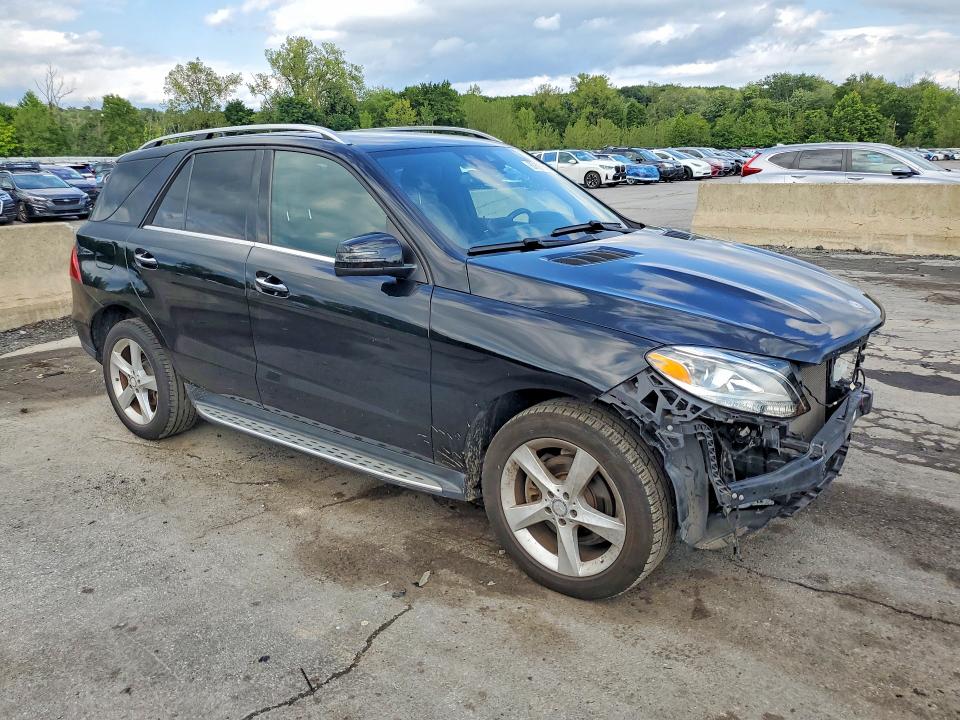 67697556 :رقم المزاد ، 4JGDA5HB1GA812196 vin ، 2016 Mercedes-benz Gle مزاد بيع