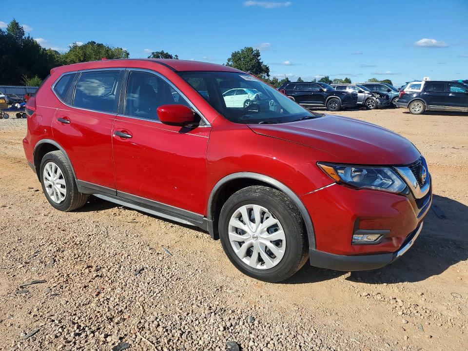2017 Nissan Rogue მანქანა იყიდება აუქციონზე, vin: JN8AT2MT5HW395253, აუქციონის ნომერი: 70964716