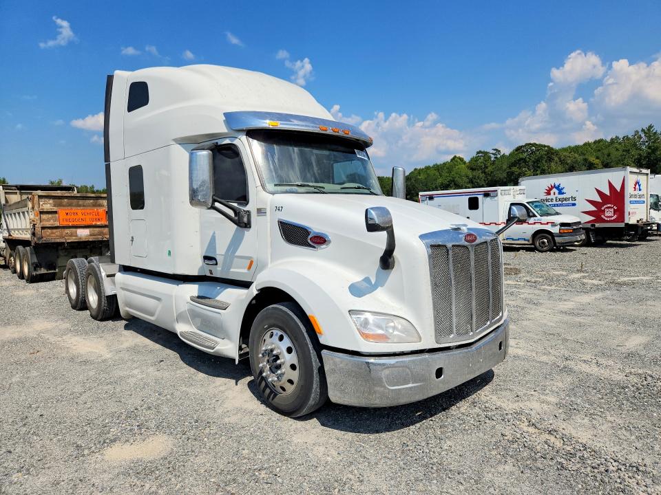 68029366 :رقم المزاد ، 1XPBD49X1MD766188 vin ، 2021 Peterbilt 579 مزاد بيع