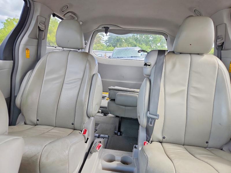 2014 Toyota Sienna მანქანა იყიდება აუქციონზე, vin: 5TDYK3DC0ES501333, აუქციონის ნომერი: 71114866