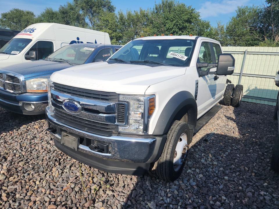 68041736 :رقم المزاد ، 1FD0W5HY7KEF90964 vin ، 2019 Ford F550 مزاد بيع