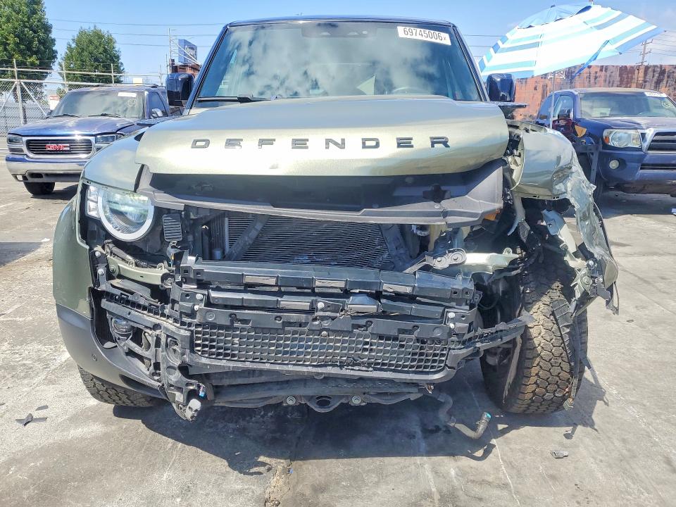 Продаж на аукціоні авто 2023 Land Rover Defender, vin: SALEJ7EX7P2204383, номер лоту: 69745006