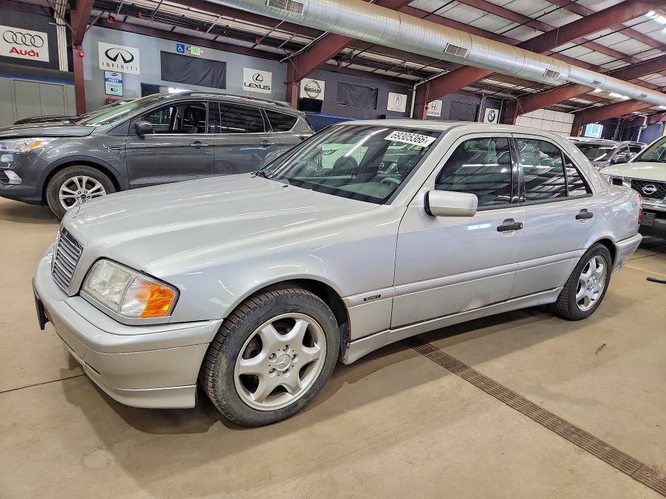2000 Mercedes-benz C მანქანა იყიდება აუქციონზე, vin: WDBHA24G8YA859909        , აუქციონის ნომერი: 69305366
