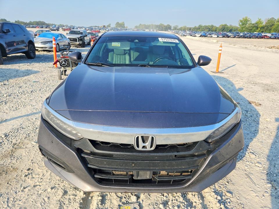 2018 Honda Accord მანქანა იყიდება აუქციონზე, vin: 1HGCV2F98JA027637, აუქციონის ნომერი: 67537076