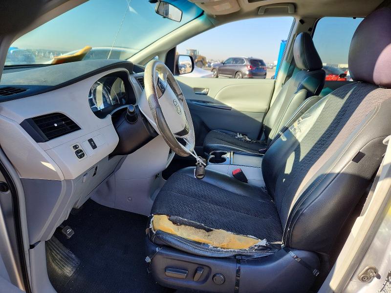 70889666 :رقم المزاد ، 5TDXK3DC5BS039651 vin ، 2011 Toyota Sienna مزاد بيع