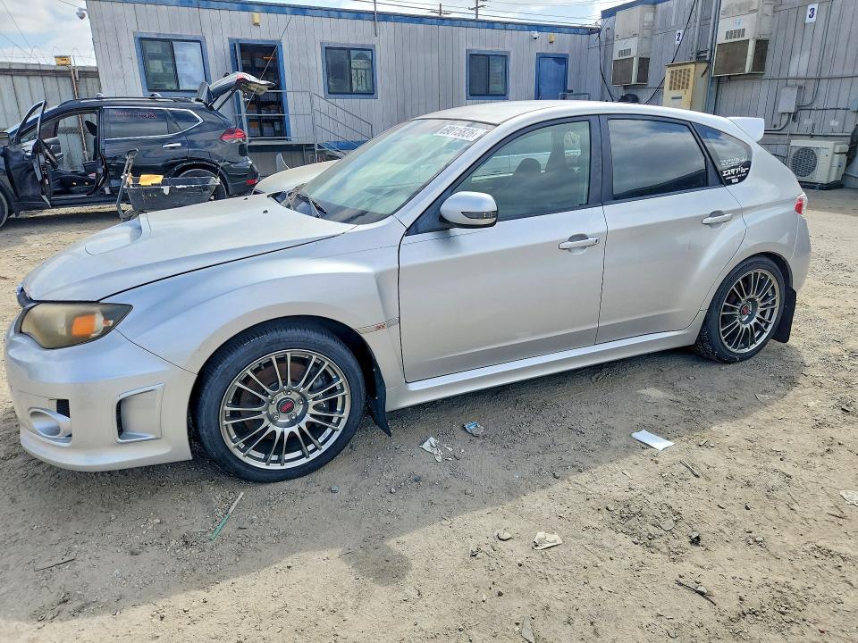 Auction sale of the 2011 Subaru Impreza, vin: JF1GR8H65BL811070, lot number: 69015826