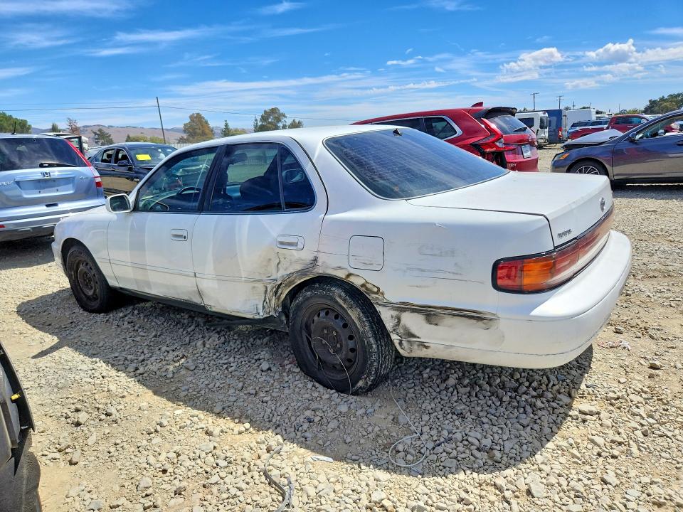 68447696 :رقم المزاد ، 4T1VK12E4NU006488 vin ، 1992 Toyota Camry مزاد بيع
