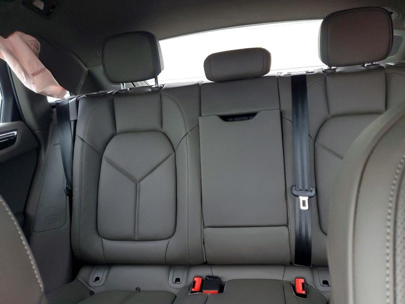 Продажа на аукционе авто 2026 Porsche Macan, vin: WP1AA2A5XTLB18811, номер лота: 69524576