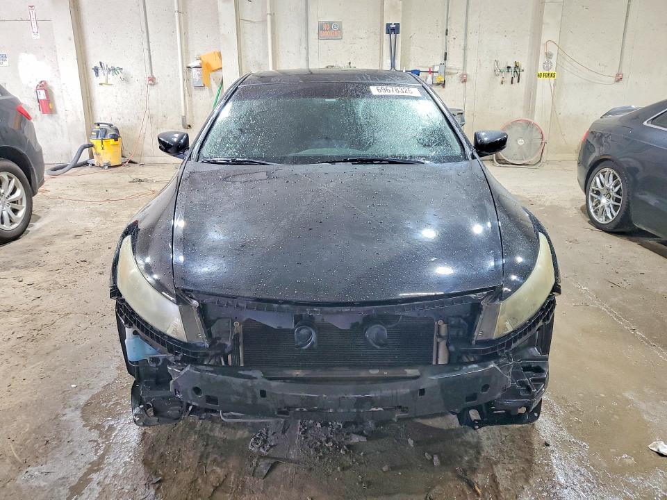 2011 Honda Accord მანქანა იყიდება აუქციონზე, vin: 1HGCS1B37BA009684, აუქციონის ნომერი: 69678326